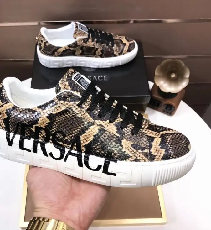 hype Givenchy Sneakers