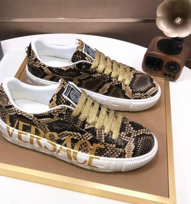 hype Givenchy Sneakers