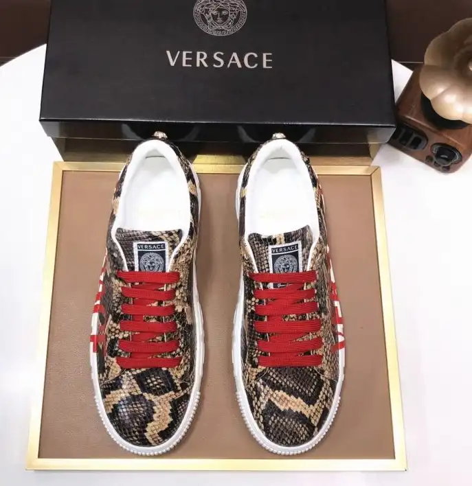 hype Givenchy Sneakers