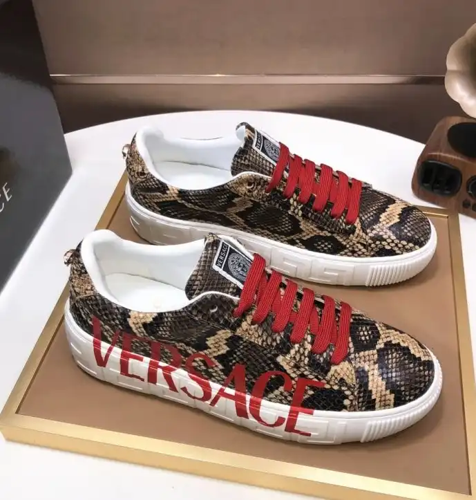 hype Givenchy Sneakers