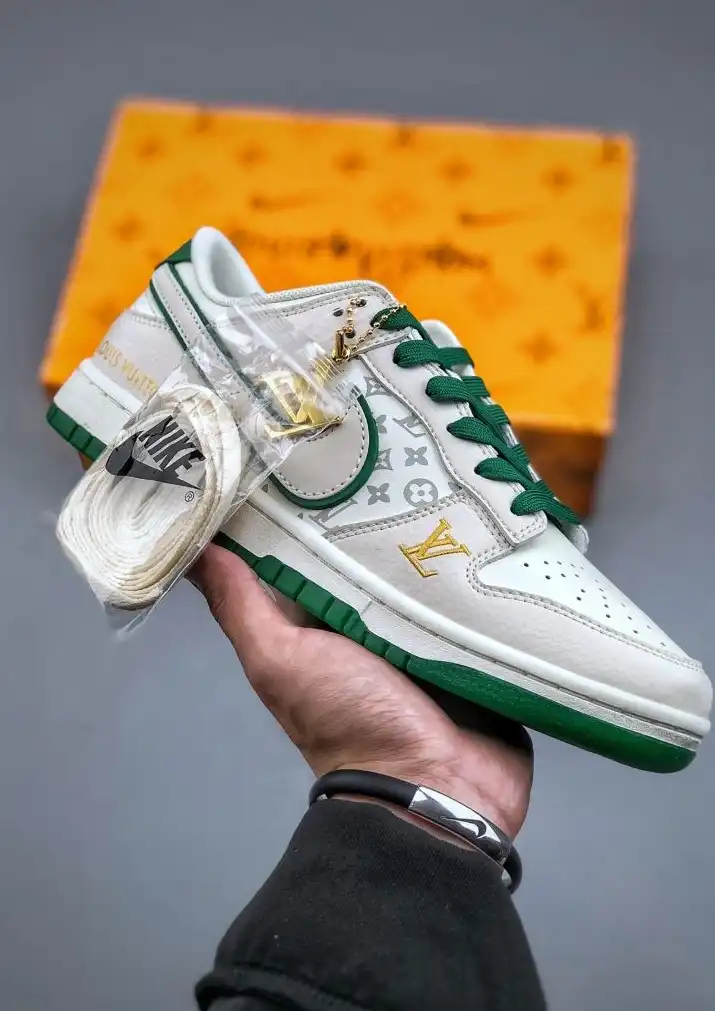 hype Louis Vuitton Sneakers