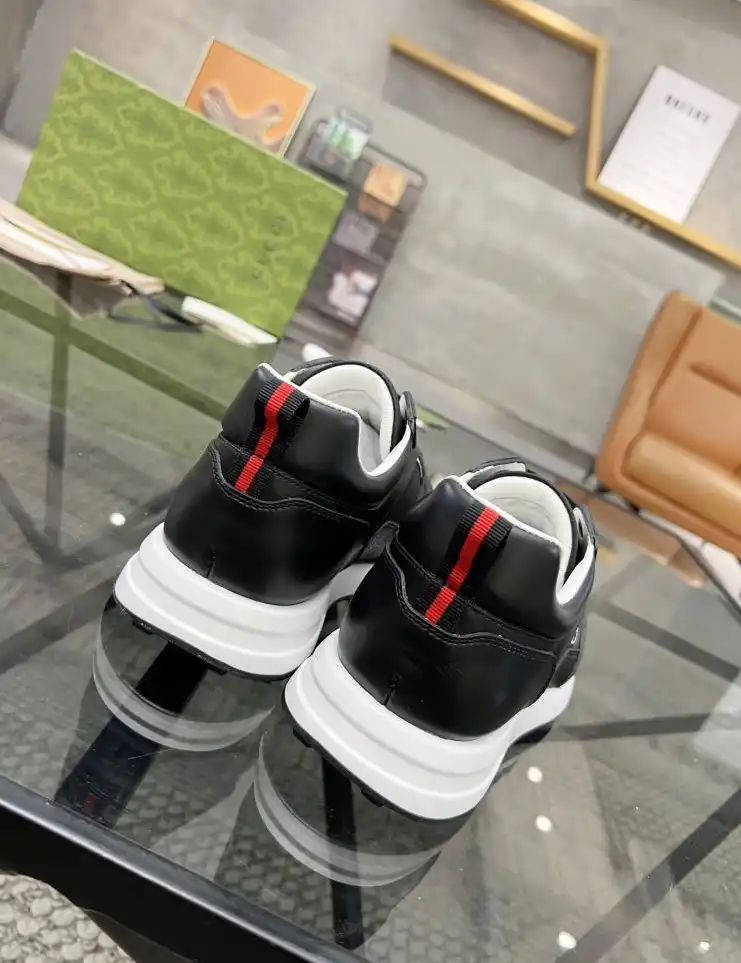 hype Gucci Sneakers