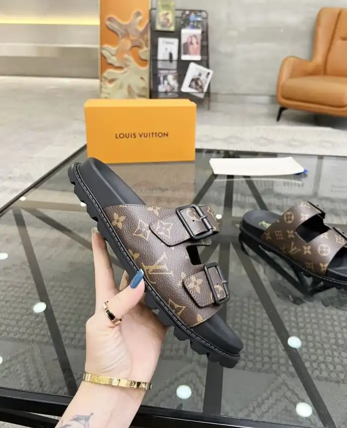 hype LV Slippers