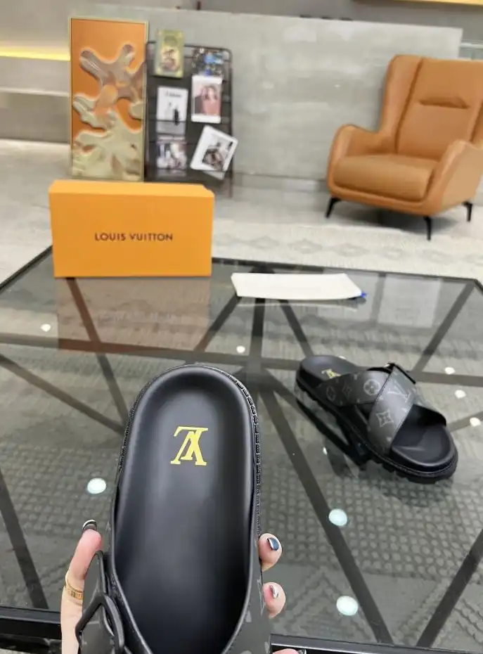 hype LV Slippers