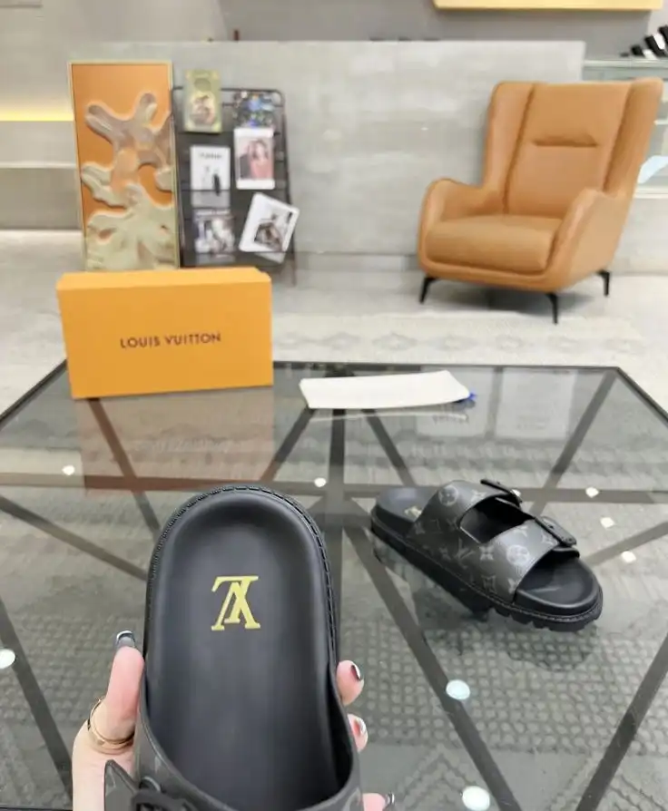 hype LV Slippers