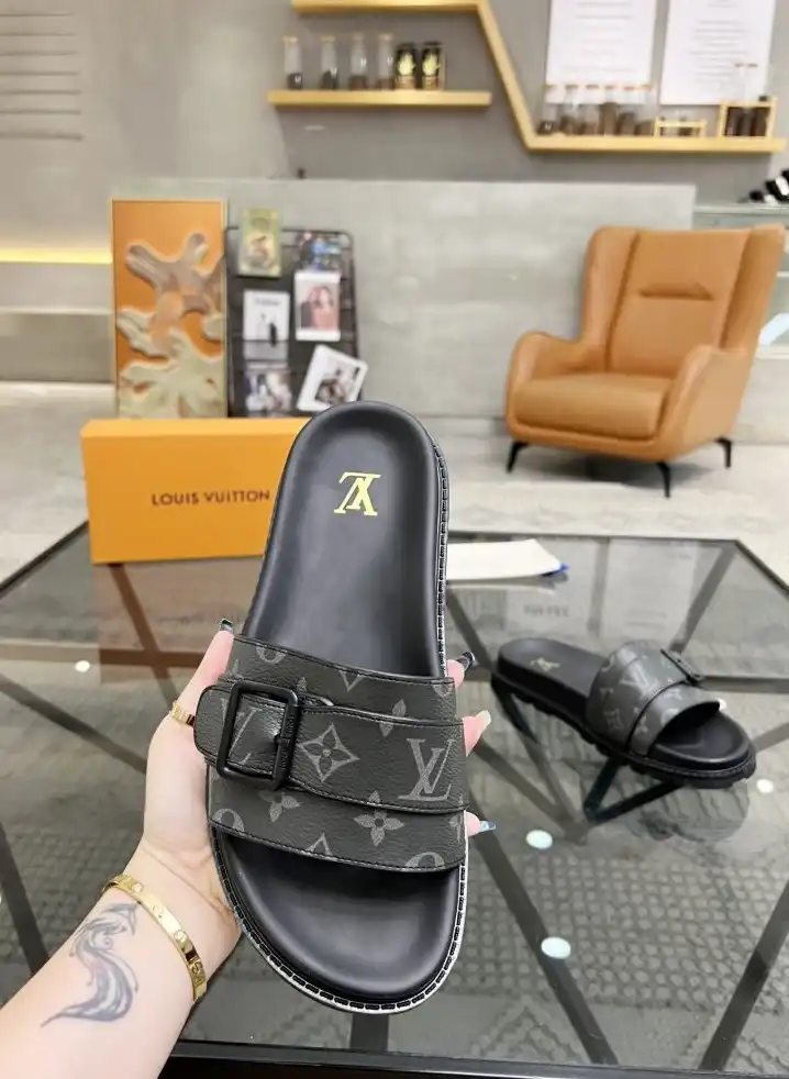 hype LV Slippers