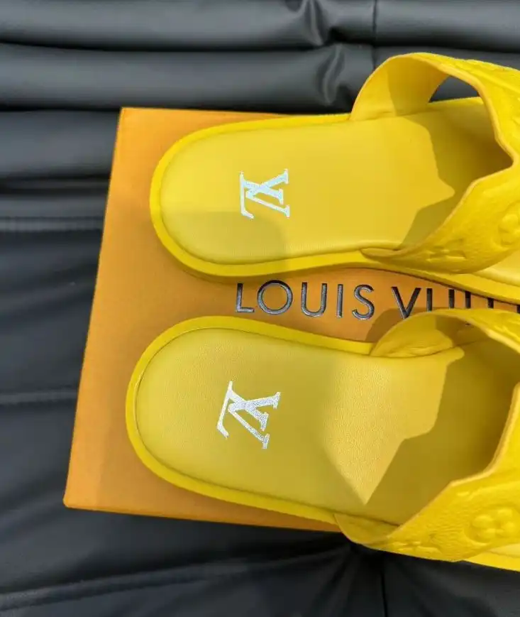 hype LV Slippers