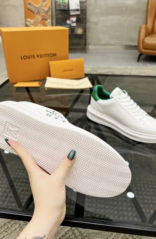 hype Louis Vuitton Sneakers