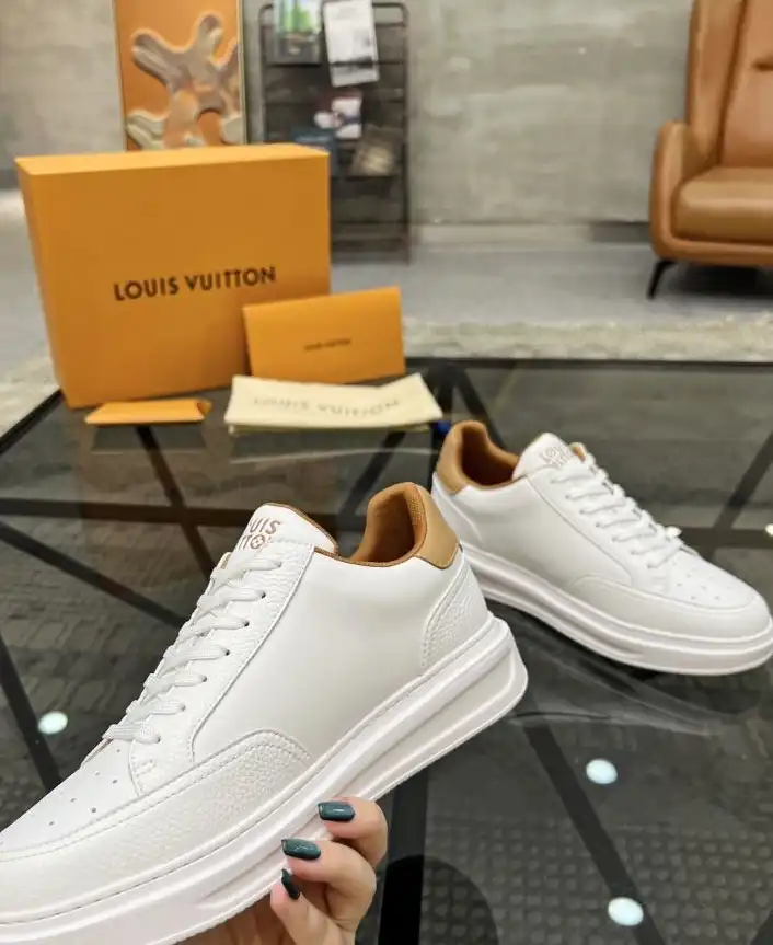 hype Louis Vuitton Sneakers