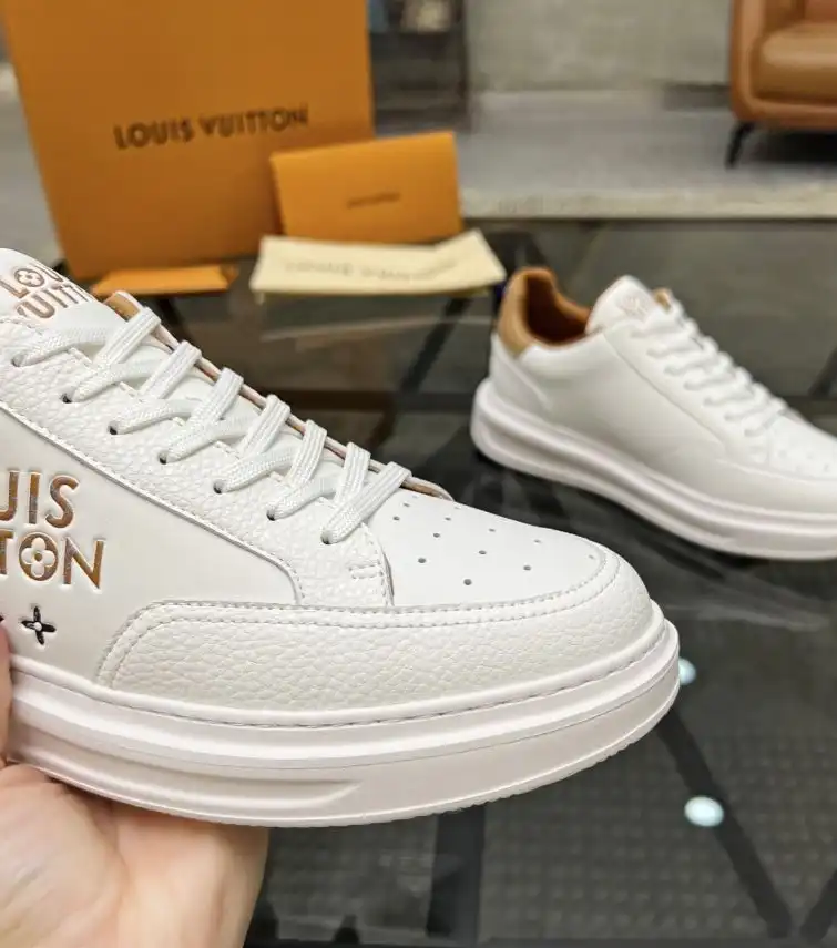 hype Louis Vuitton Sneakers