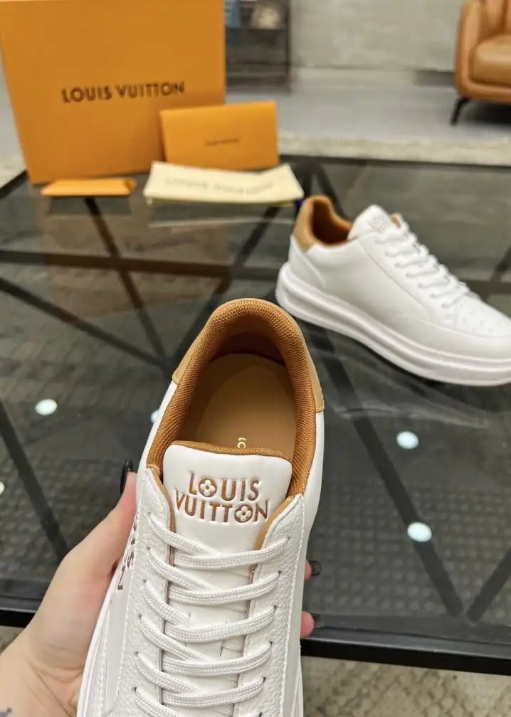 hype Louis Vuitton Sneakers