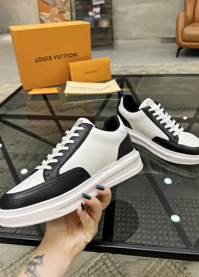 hype Louis Vuitton Sneakers