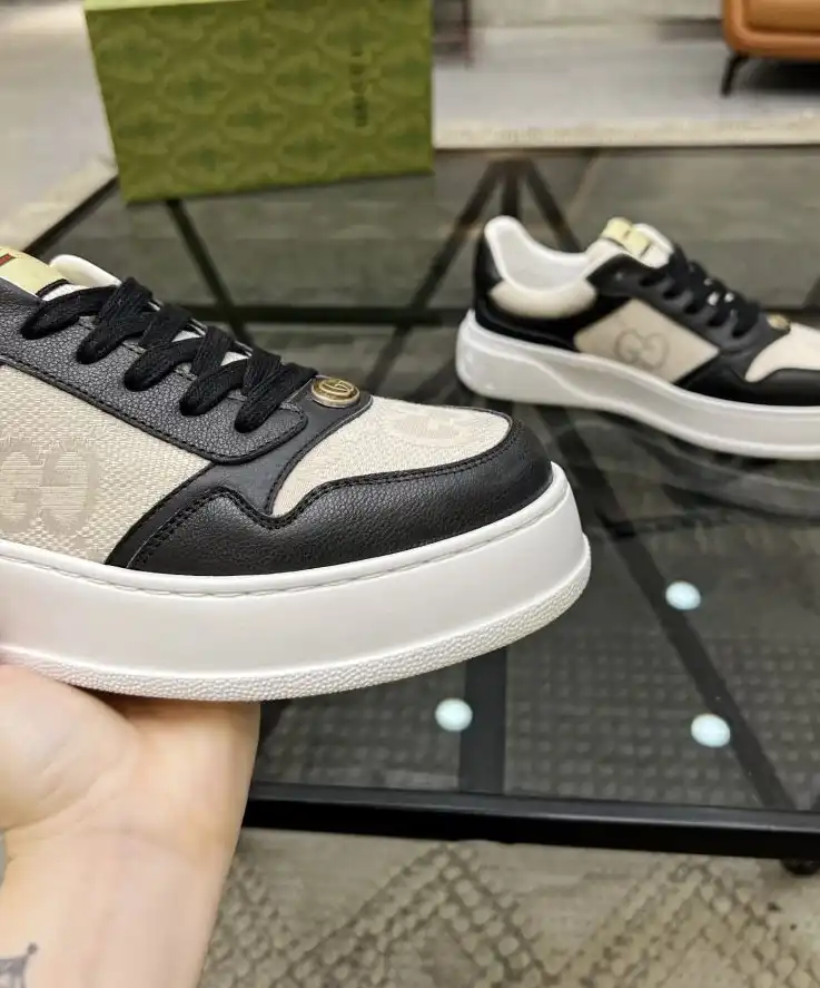 hype Gucci Sneakers