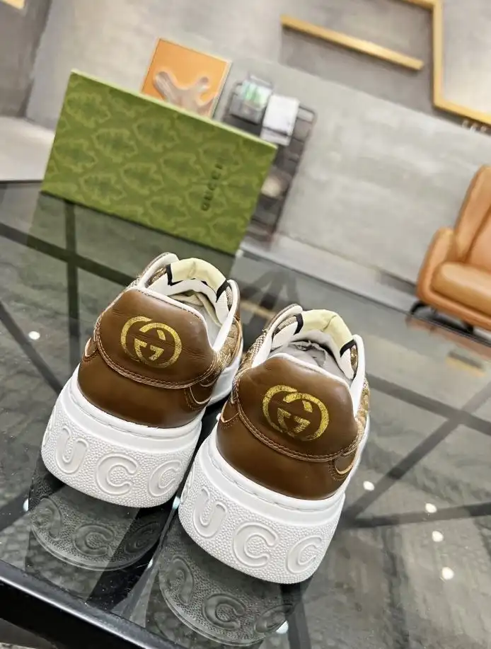 hype Gucci Sneakers