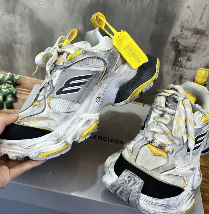 hype Balenciaga Sneakers