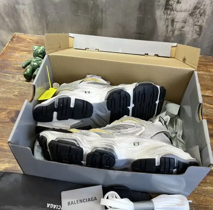 hype Balenciaga Sneakers