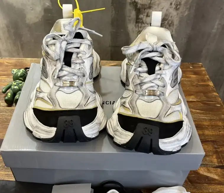 hype Balenciaga Sneakers