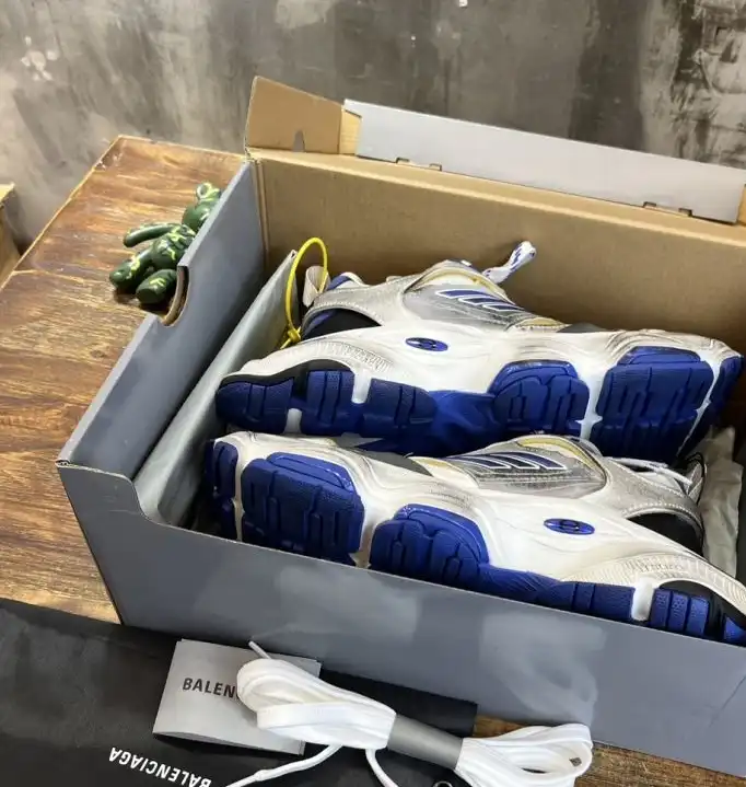 hype Balenciaga Sneakers