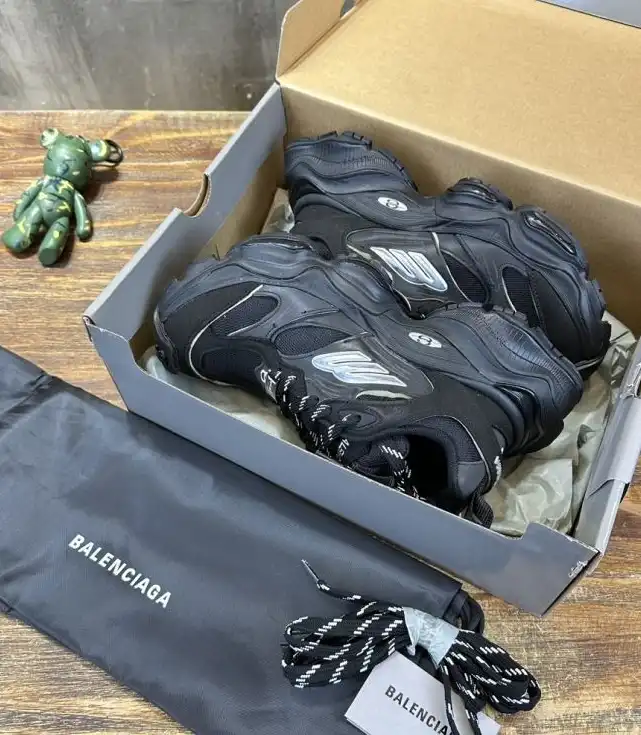 hype Balenciaga Sneakers