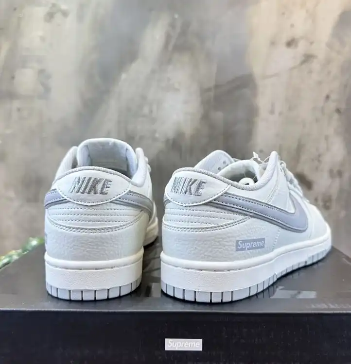 hype Nike Sneakers