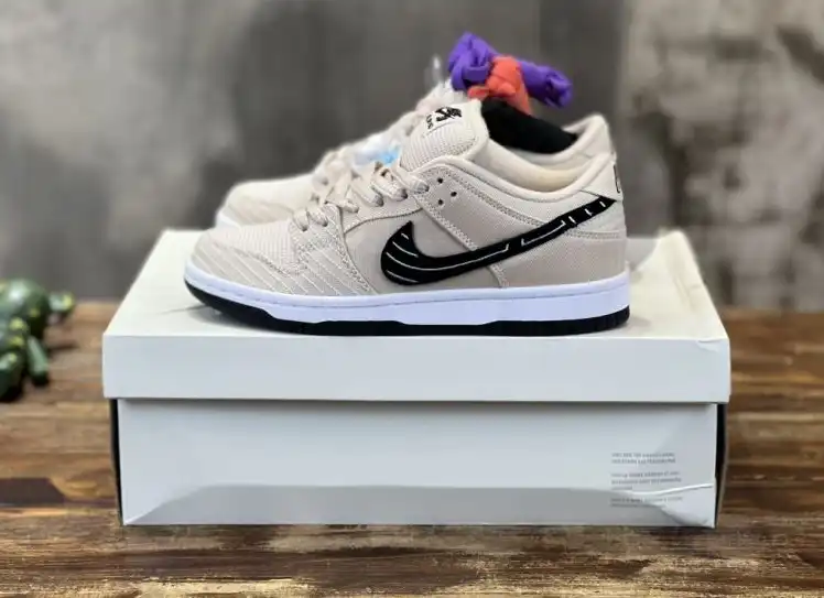 hype Nike Sneakers