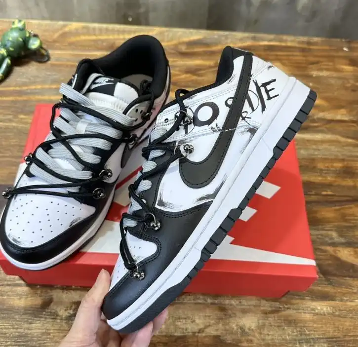 hype Nike Sneakers