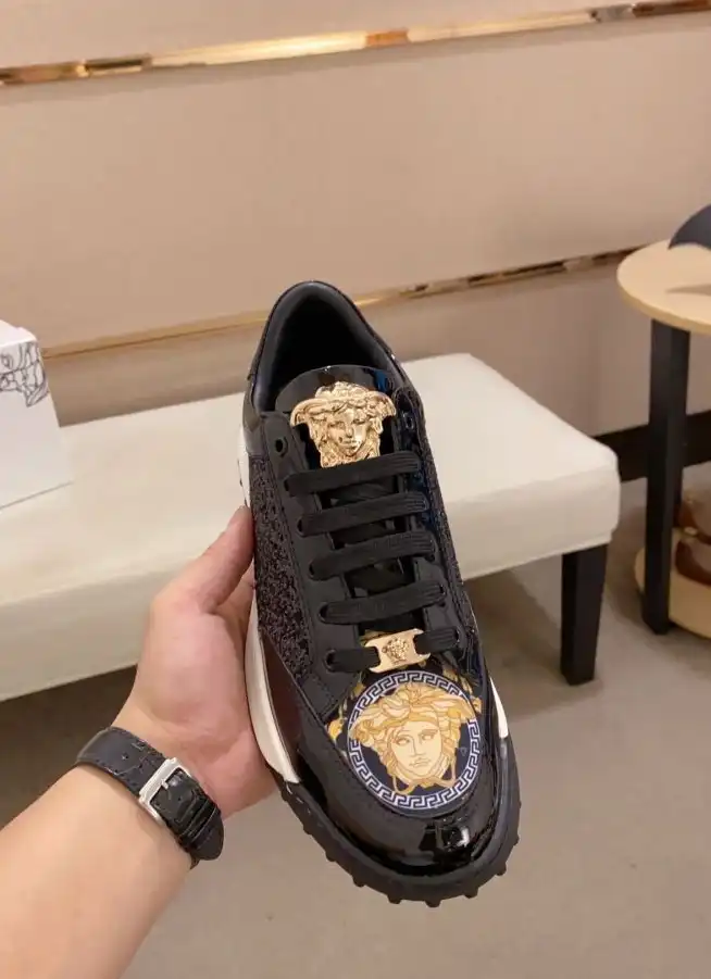 hype Givenchy Sneakers