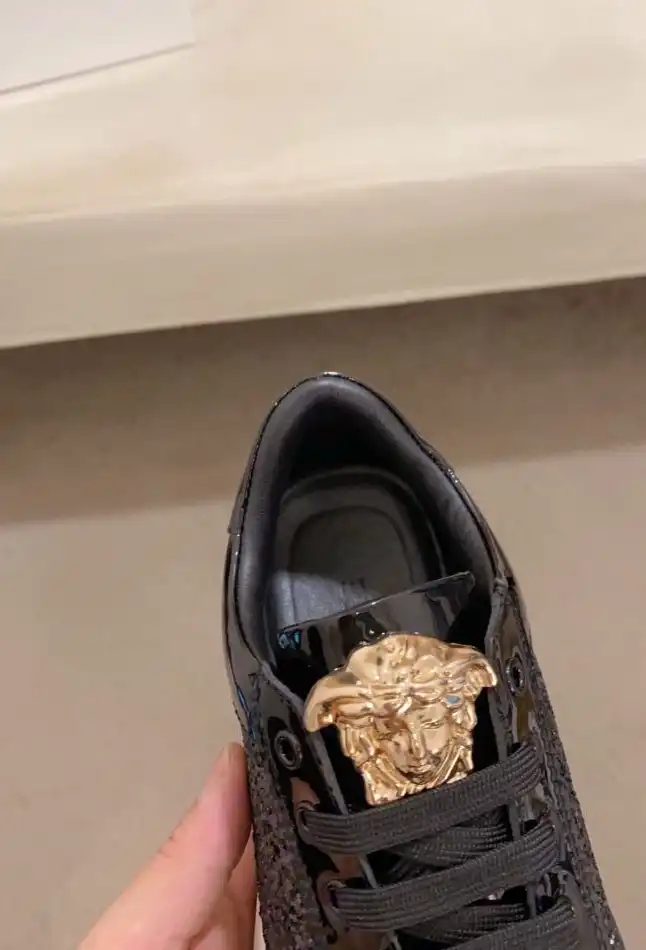 hype Givenchy Sneakers