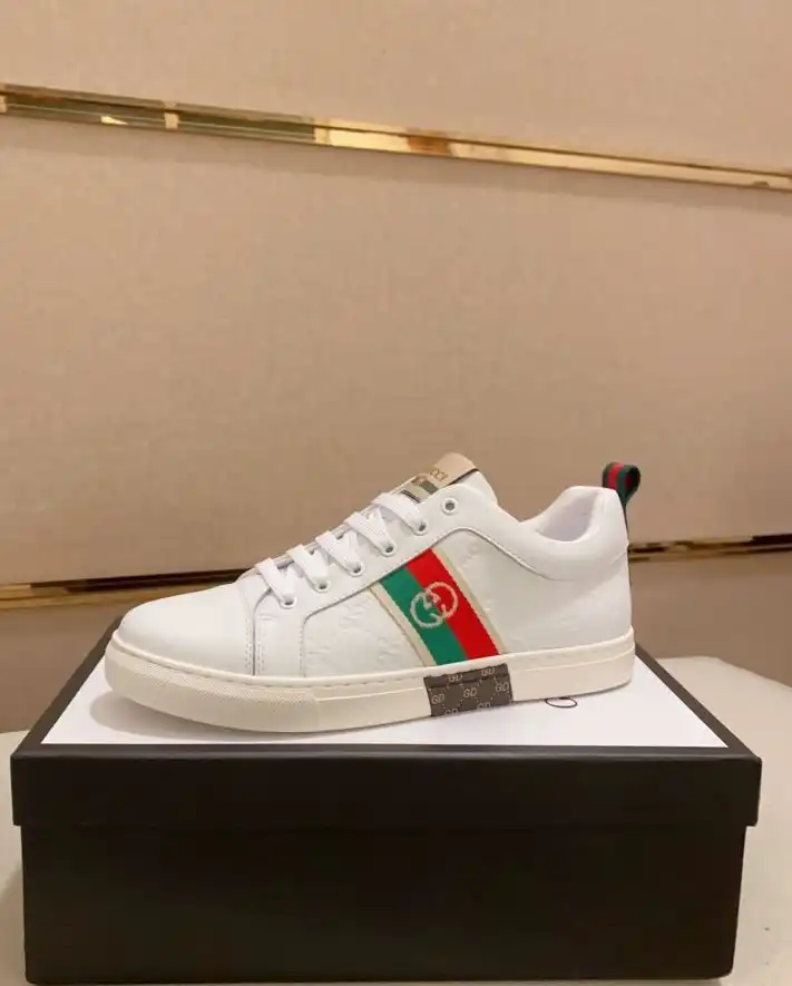 hype Gucci Sneakers