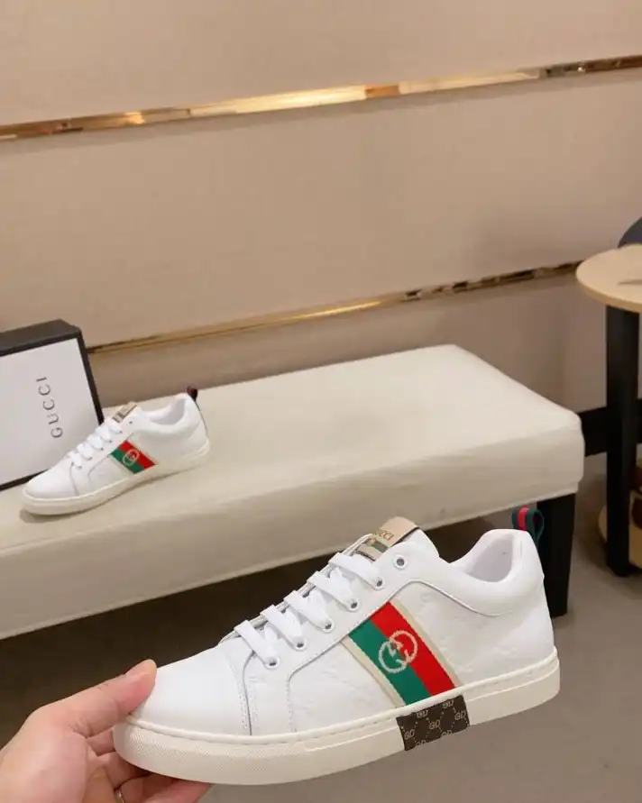 hype Gucci Sneakers