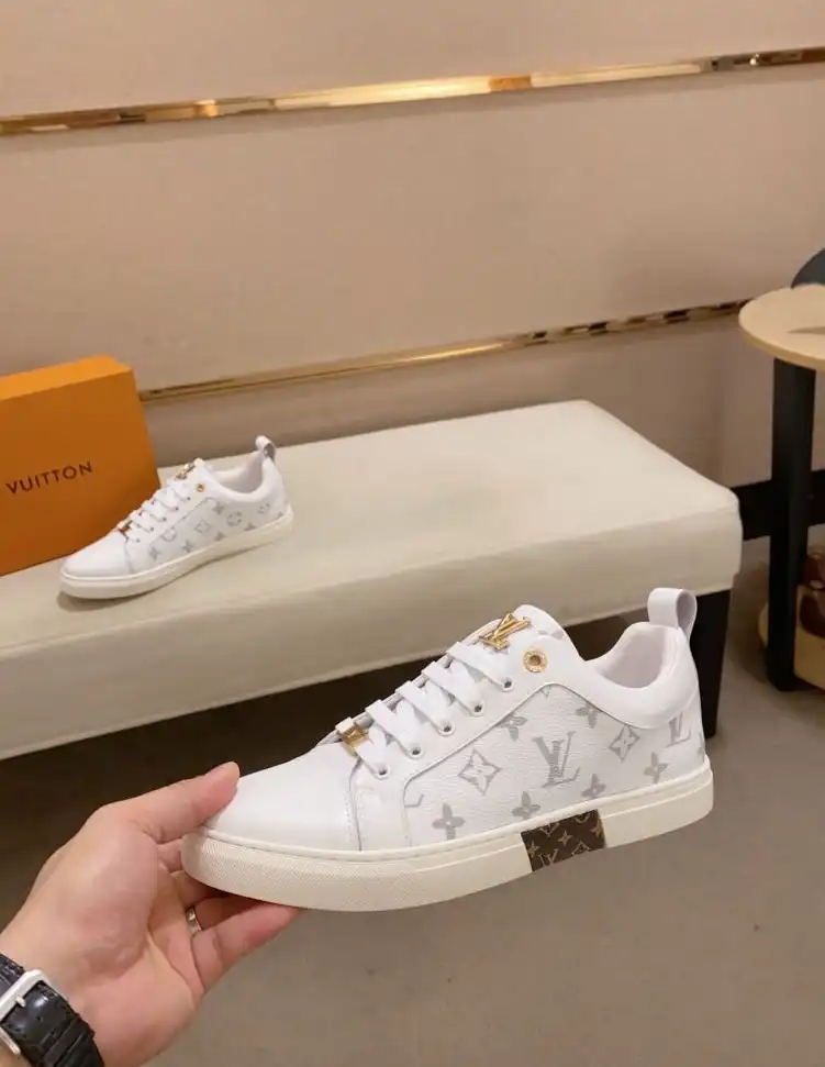 hype Louis Vuitton Sneakers