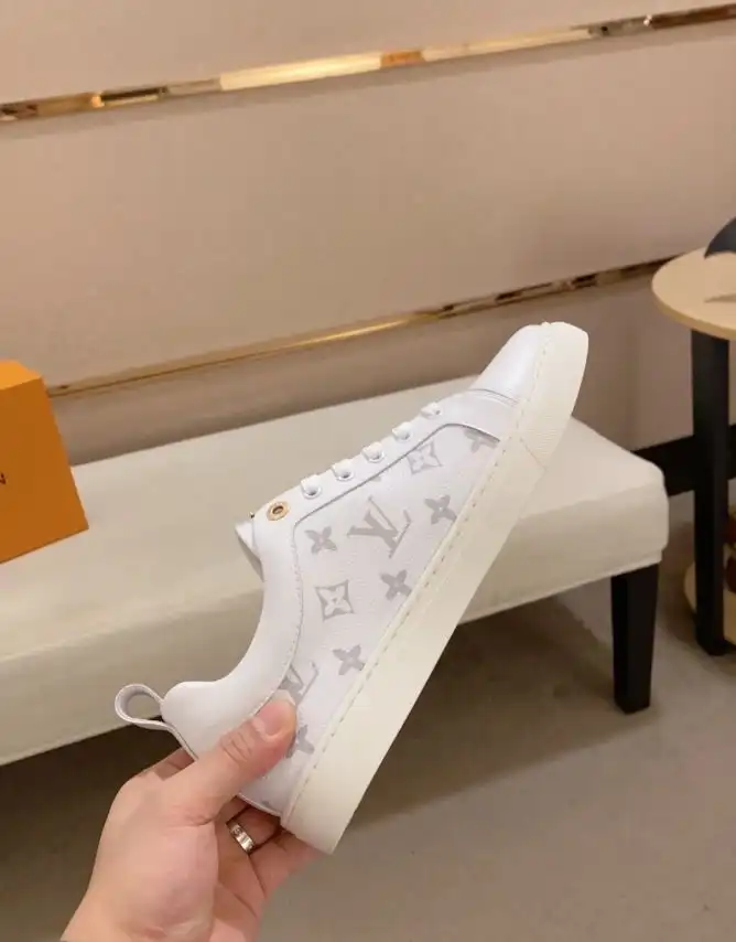 hype Louis Vuitton Sneakers