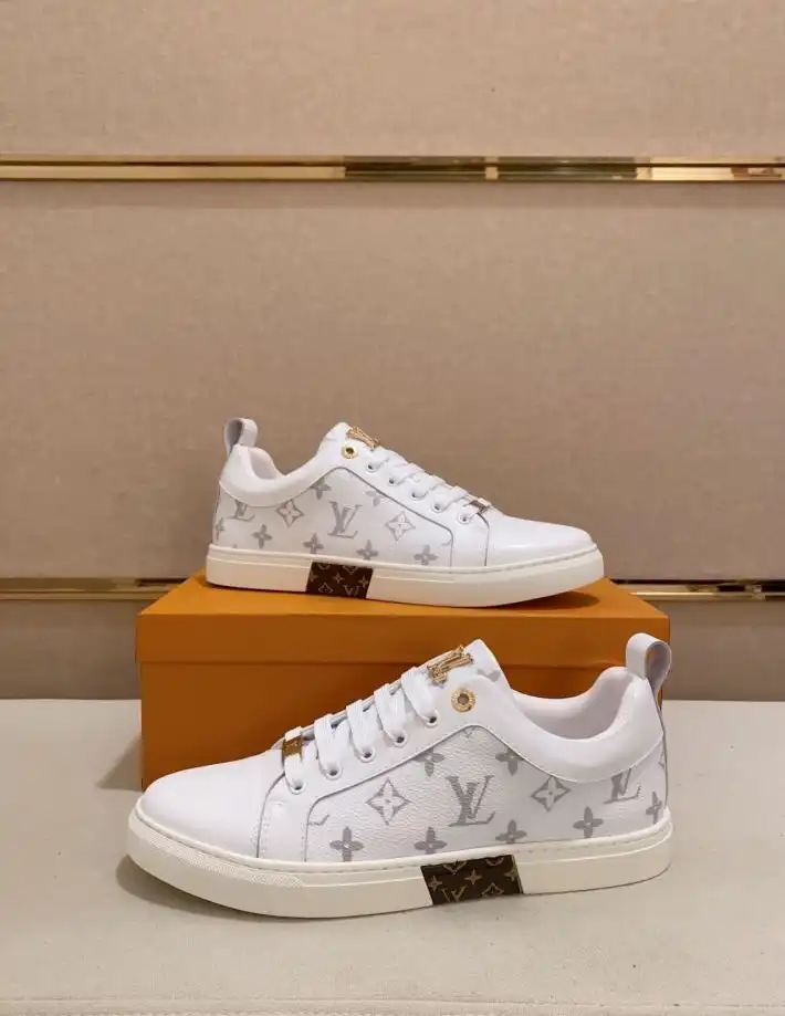 hype Louis Vuitton Sneakers