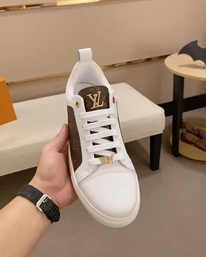 hype Louis Vuitton Sneakers