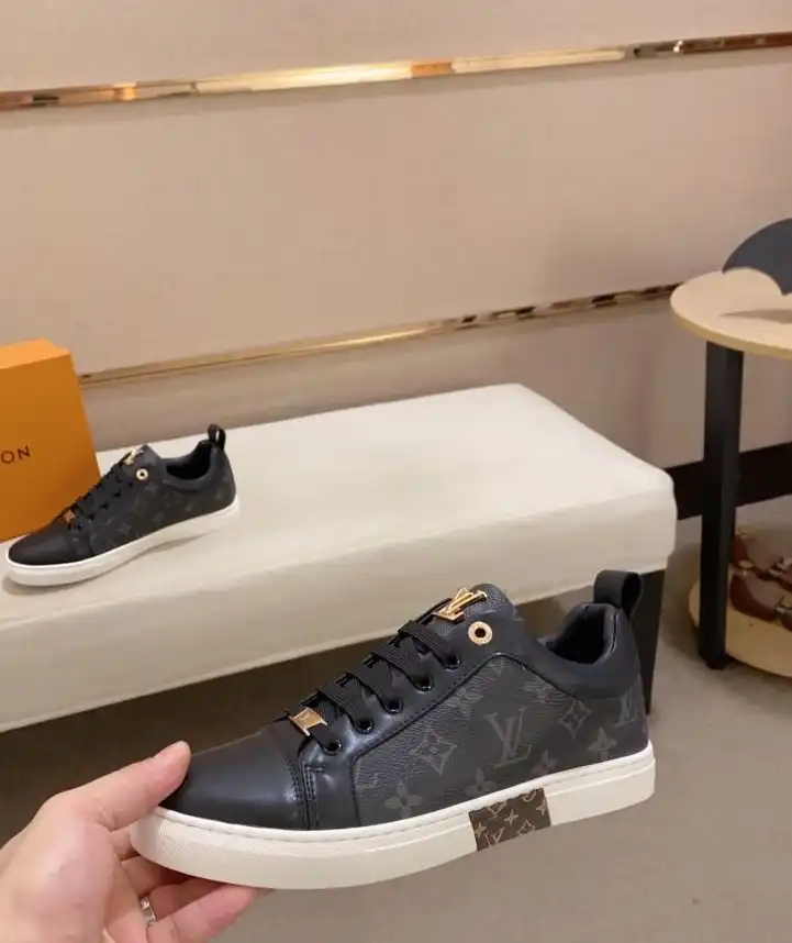 hype Louis Vuitton Sneakers