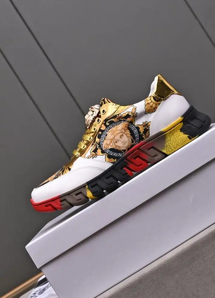 hype Givenchy Sneakers