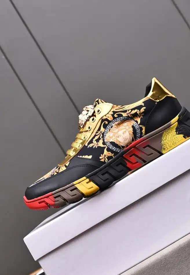 hype Givenchy Sneakers