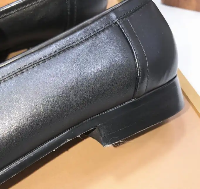 Gucci Leather Shoes