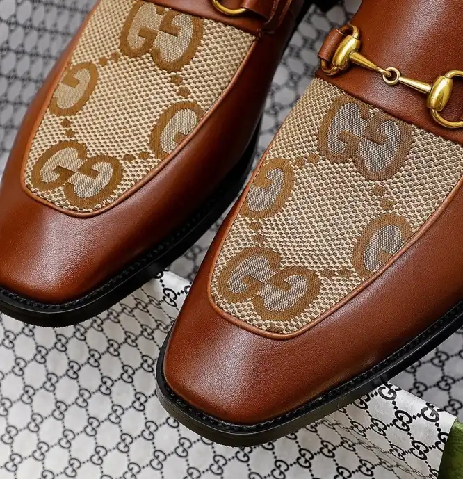 Gucci Leather Shoes