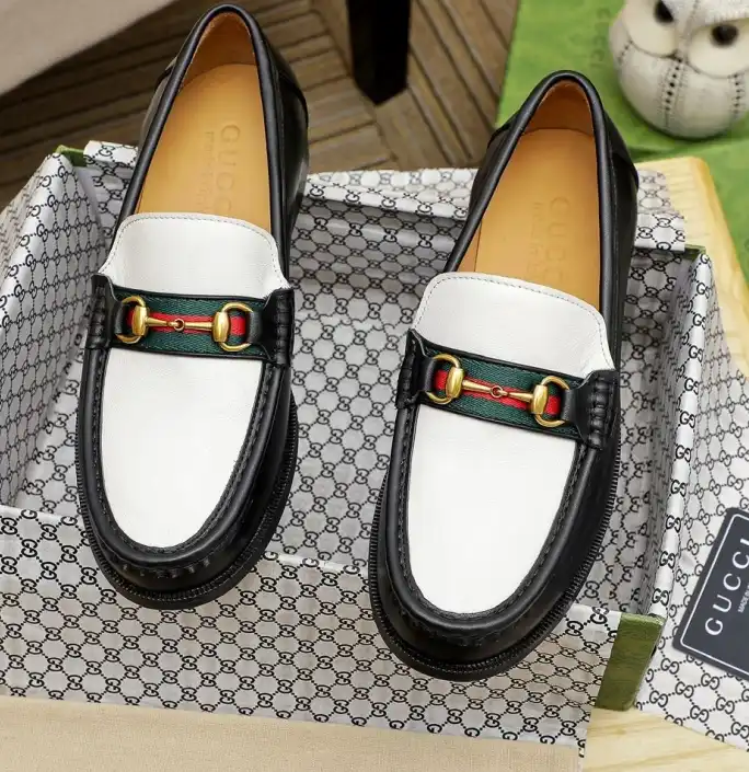 Gucci Leather Shoes