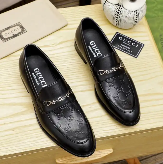 Gucci Leather Shoes