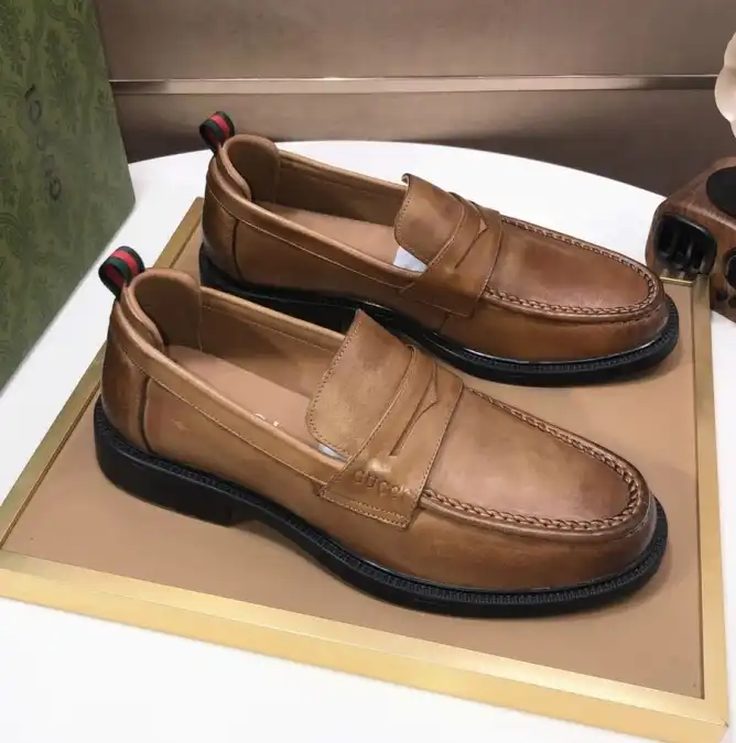 Gucci Leather Shoes