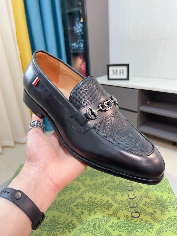 Gucci Leather Shoes