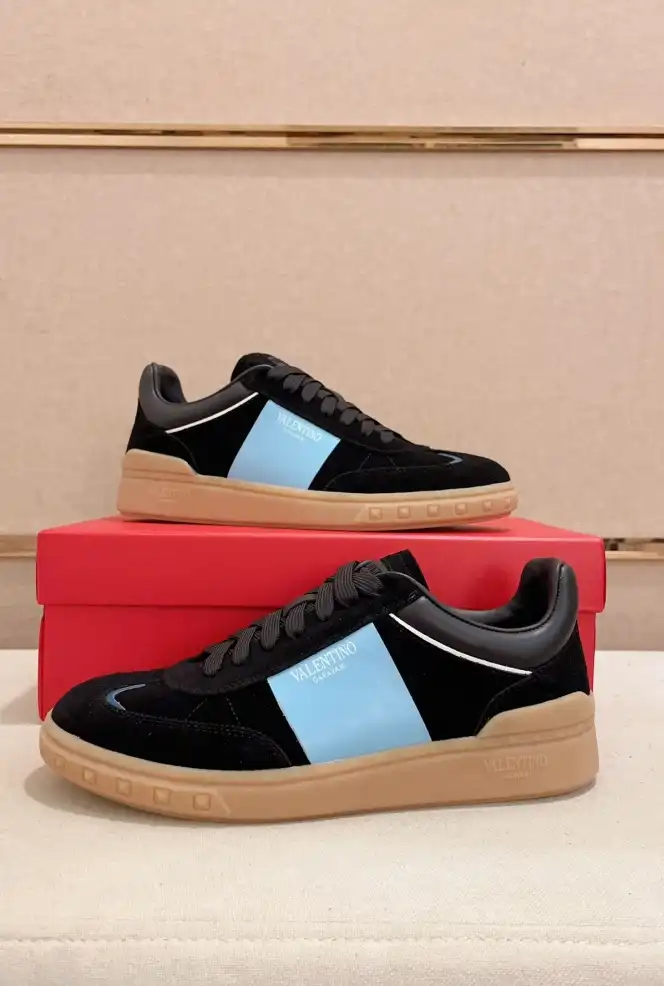 Valentino Sneakers