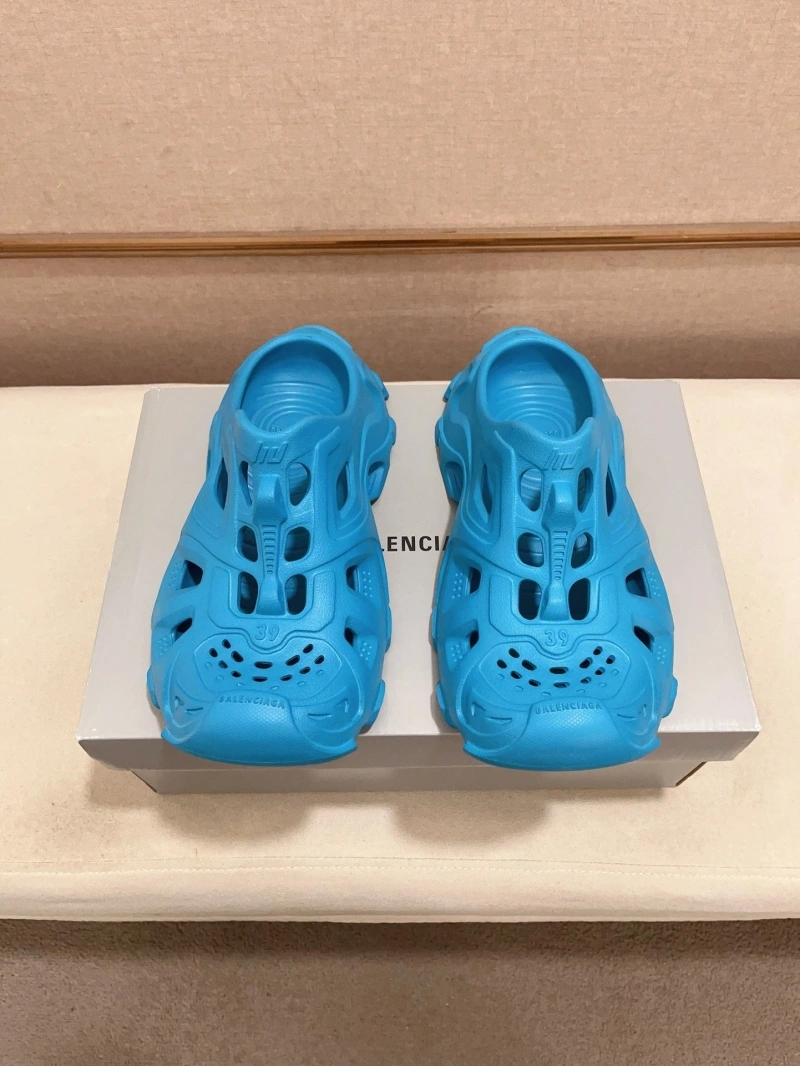 Balenciaga Slippers