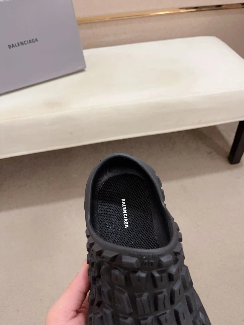 Balenciaga Slippers