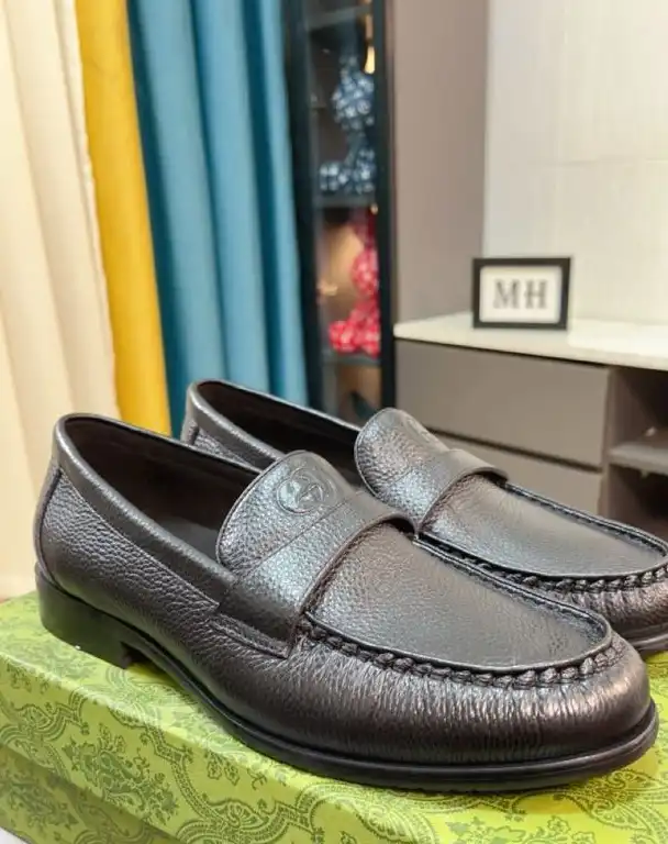 Gucci Leather Shoes