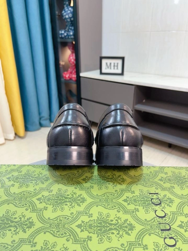 Gucci Leather Shoes