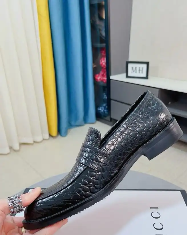 Gucci Leather Shoes