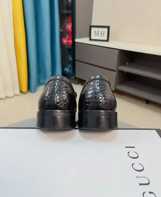 Gucci Leather Shoes